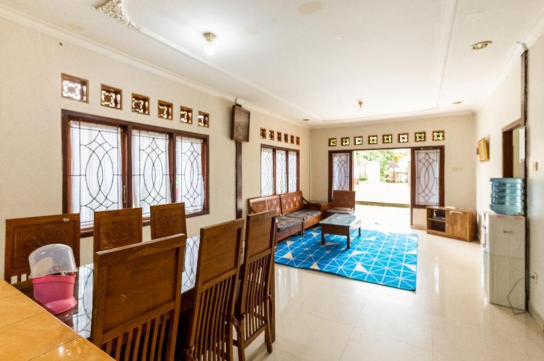 Villa Anjung Balak Cisarua Exterior foto