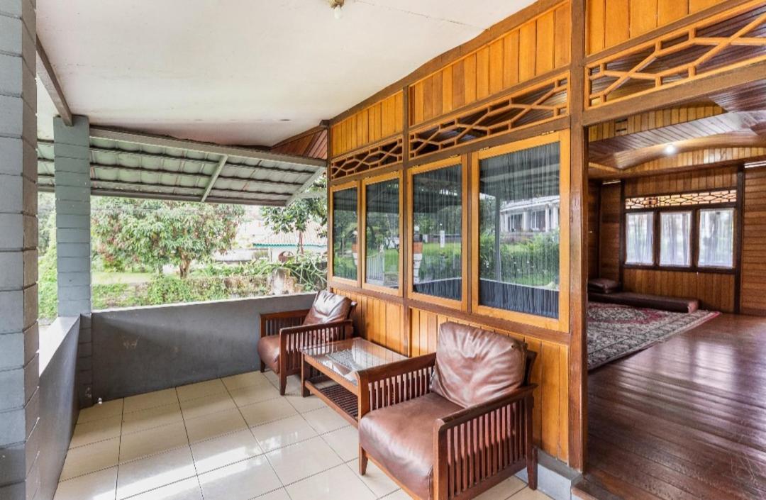 Villa Anjung Balak Cisarua Exterior foto